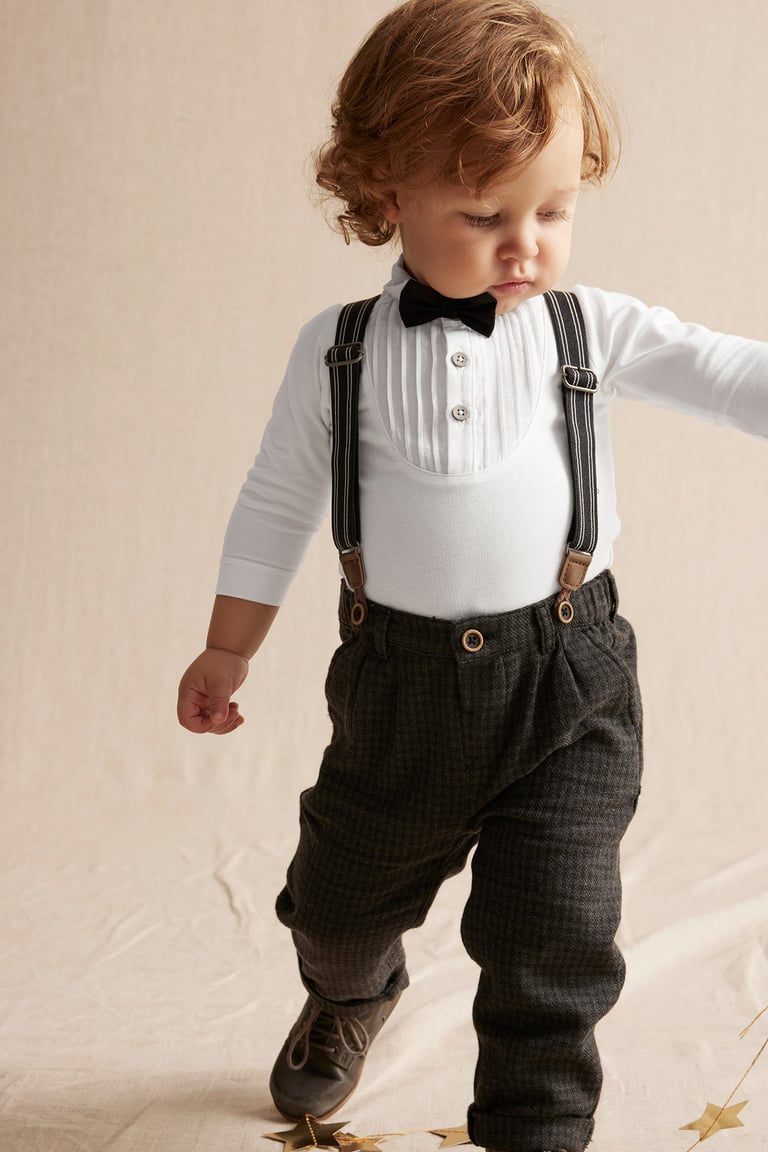 Tuxedo bow tie bodysuit | Off-white | Baby | Newbie