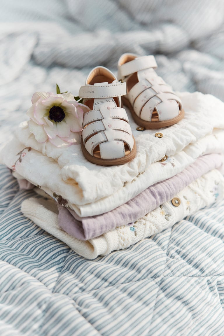 Floral sandal Hällevik | White | Baby | Newbie