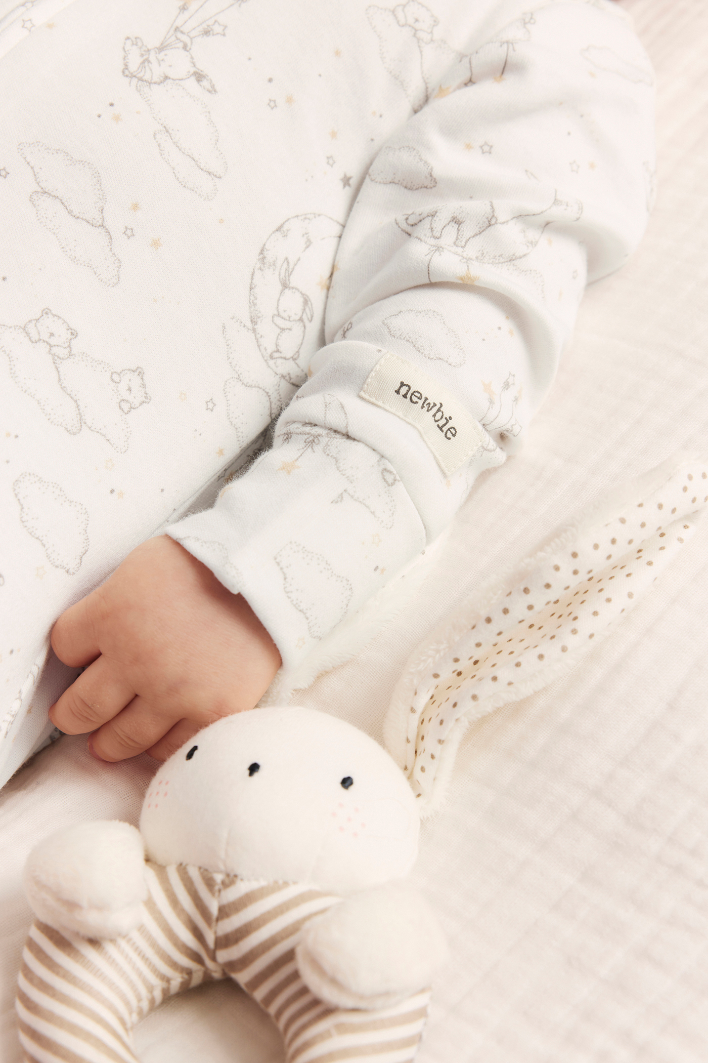 【COLOR iN ID】rabbit two-way zip Animal 2-way zip pajamas | Off-white | Baby | Newbie